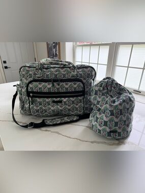 Vera Bradley Iconic Travel Bag & Ditty Bag Set (retired) Paisley&stripes pattern